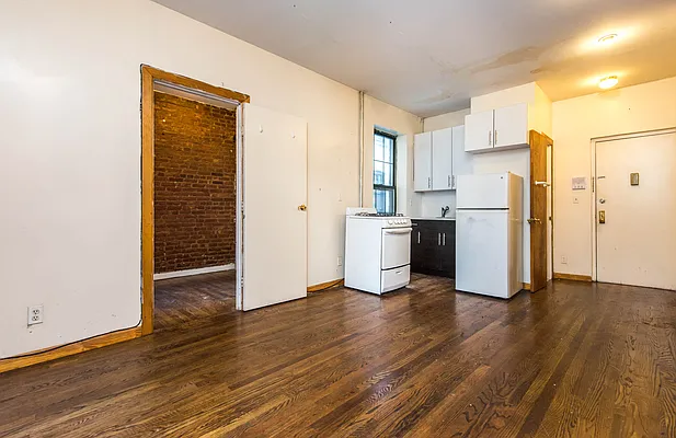 Rented by Nooklyn NYC LLC | media 53
