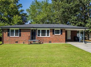 19 Sandy Beach Ter NW, Rome, GA 30165
