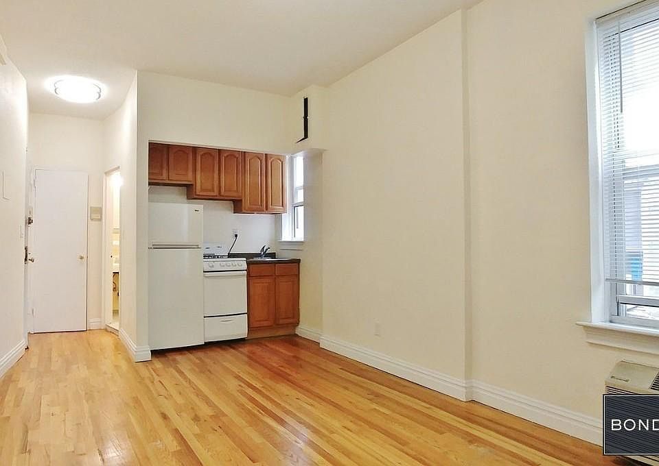 2nd image of 324 E 66th St #2