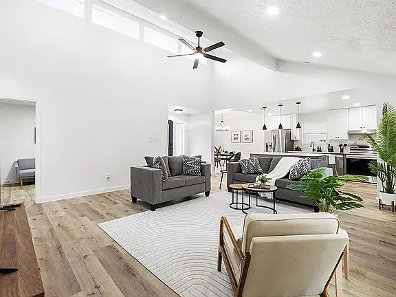 4 bed, $6,000 — Photo 4
