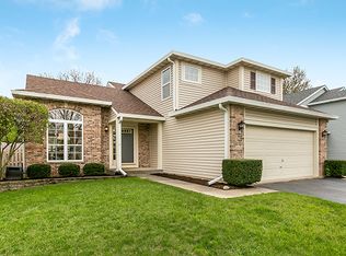 2051 Spice Cir, Naperville, IL 60565