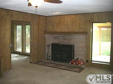 3rd image of 2116 Glenwood Dr