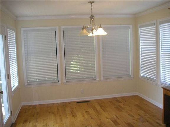 Breakfast nook