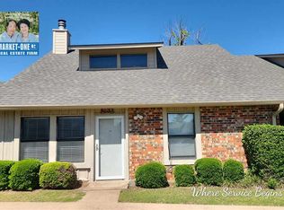 6899 NW Willow Springs Dr, Lawton, OK 73505