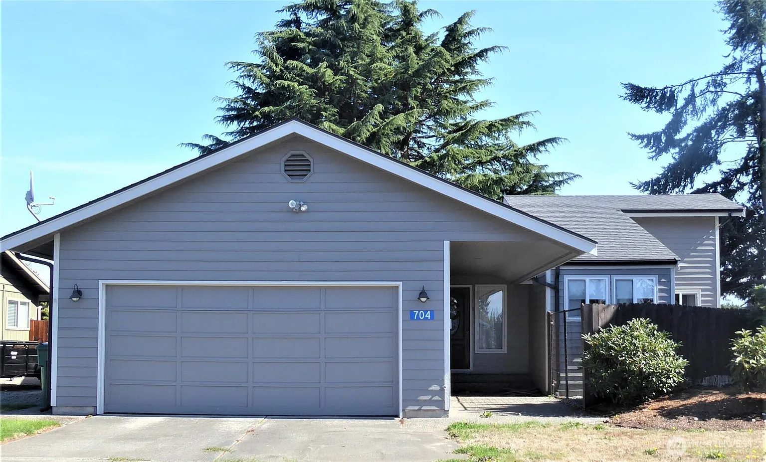 704 Quinnat Drive photo 1