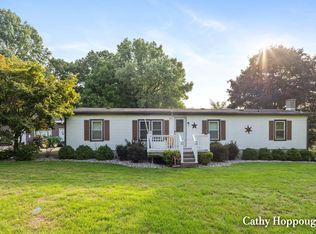 858 Kellogg Rd, Ionia, MI 48846