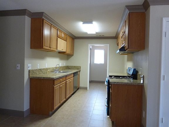 4th image of 4934 E White Ave