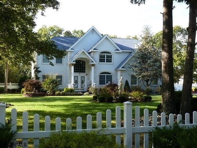 1st image of 409 S Seaview Ave