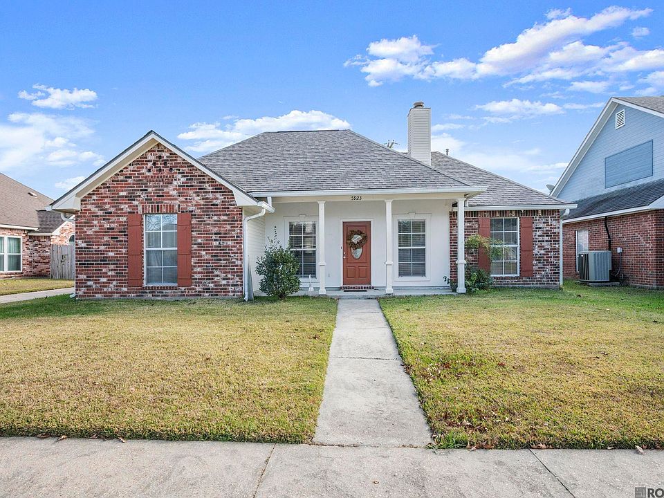 1st image of 5923 Woodlawn Park Ct