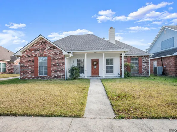 5923 Woodlawn Park Ct, Baton Rouge, LA 70817