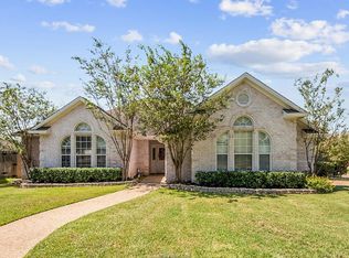 2389 Kendal Green Cir, College Station, TX 77845