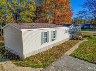 1 Pinewood Dr, Gladstone, MI 49837