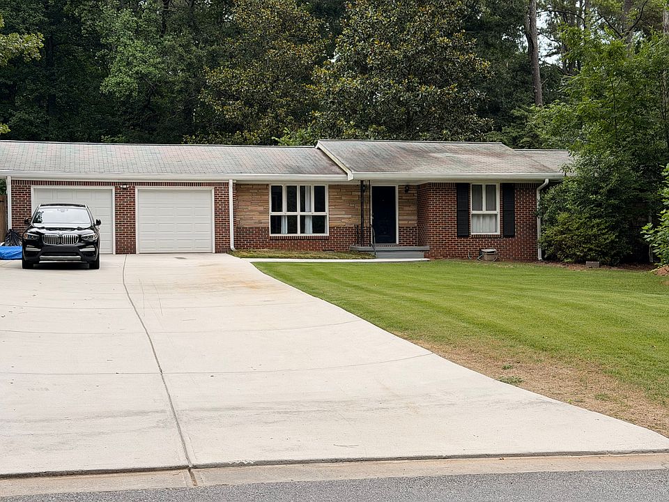 1st image of 3284-2 N Embry Cir