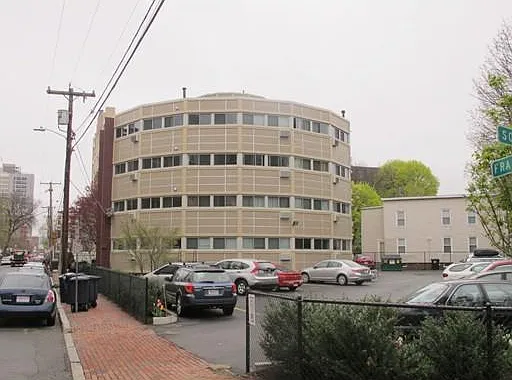 348 Franklin St #4B — Photo 7