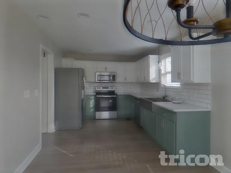 203 Stephen St — Photo 5