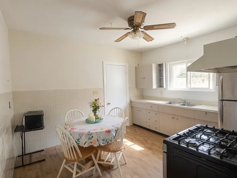 113 Oliver St #113 — Photo 4