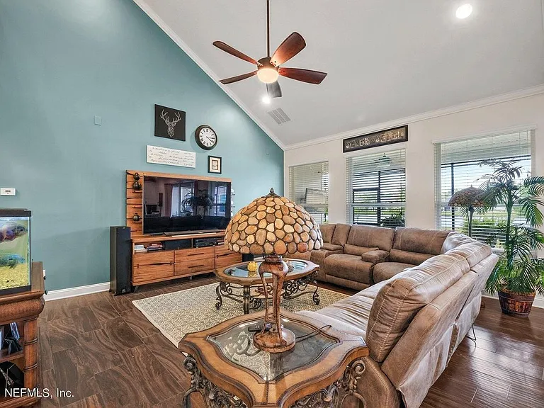 41 Crawford Ct — Photo 5