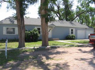 206 S Grant St, Hanston, KS 67849