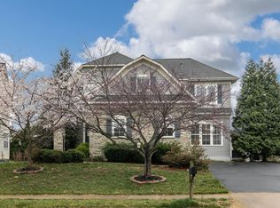 9043 Raging Water Dr, Bristow, VA 20136