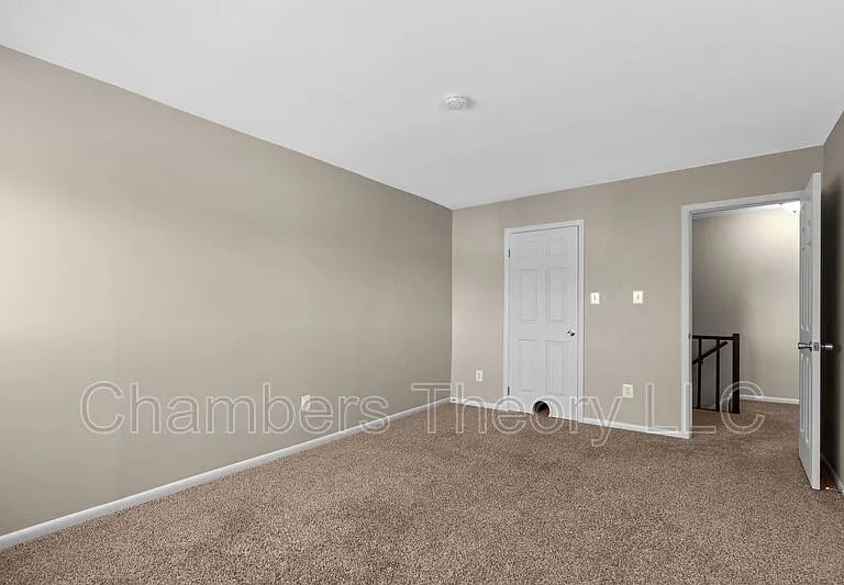 1043 Warwick Ct — Photo 20