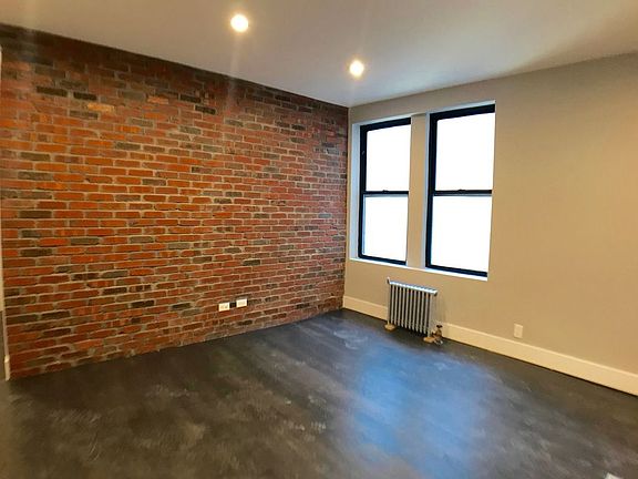 4th image of 830 W 177th St APT 5A