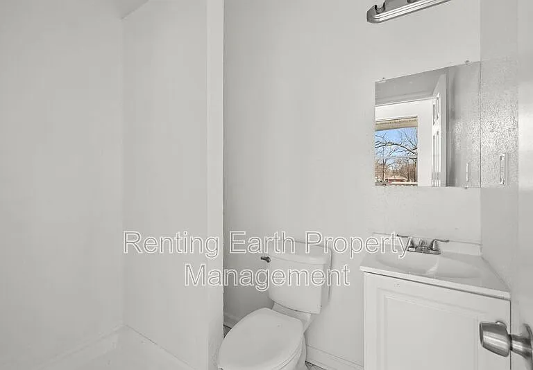 1217 Fulton Ave — Photo 20
