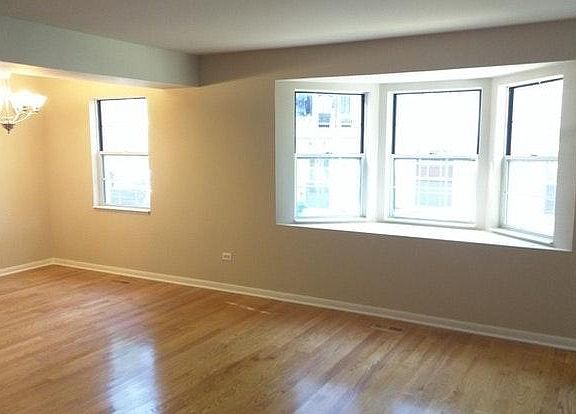2nd image of 484 N Lake Shore Dr #484