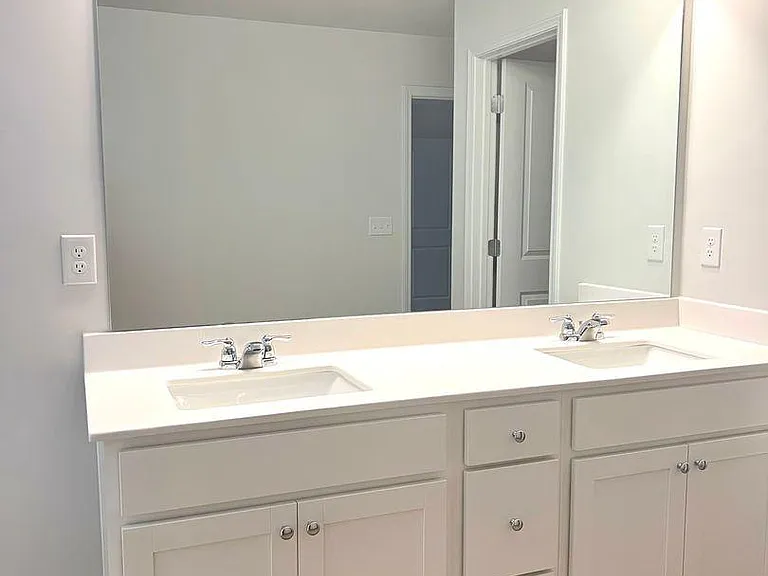 122 Founders Dr #42 — Photo 16