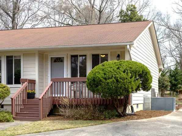 103 Westview Dr APT C, Carrboro, NC 27510