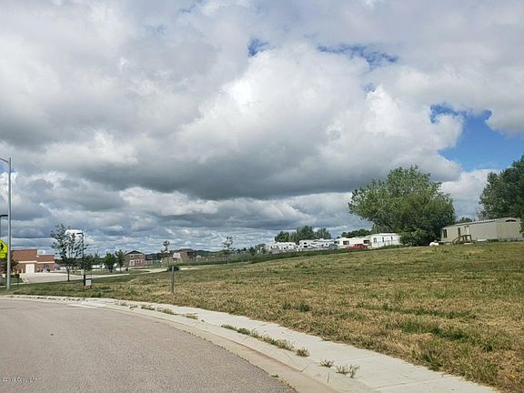 5th image of 1143 Estes Ln