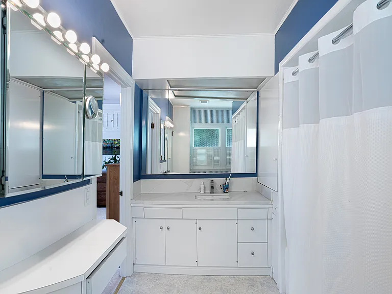1208 McDonald Ave — Photo 19