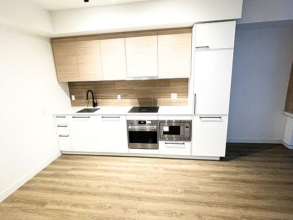 3rd image of 1050 Eastern Ave #627