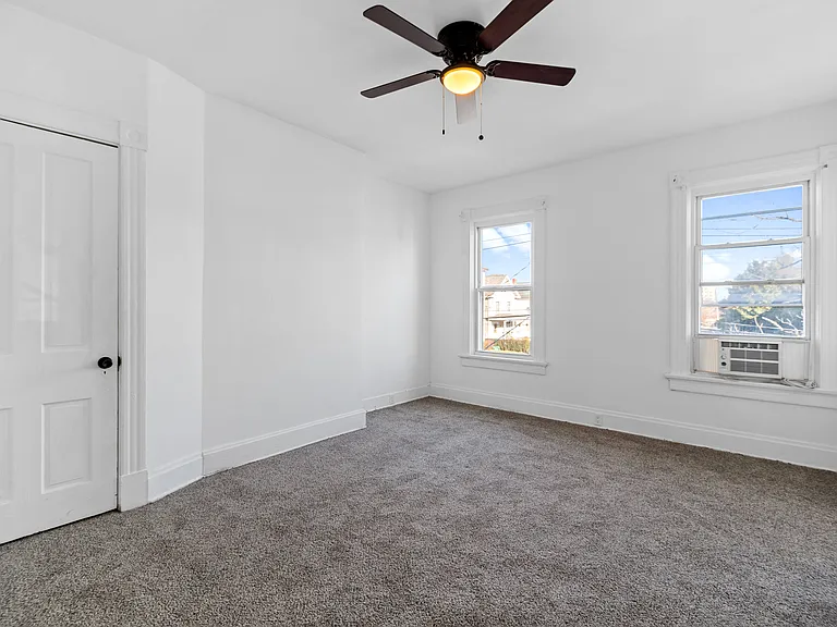 4721 Section Ave #B — Photo 13