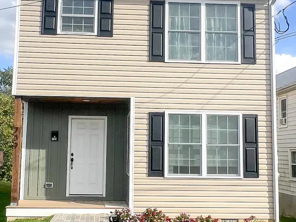 709 Albert St, Martinsburg, WV 25404