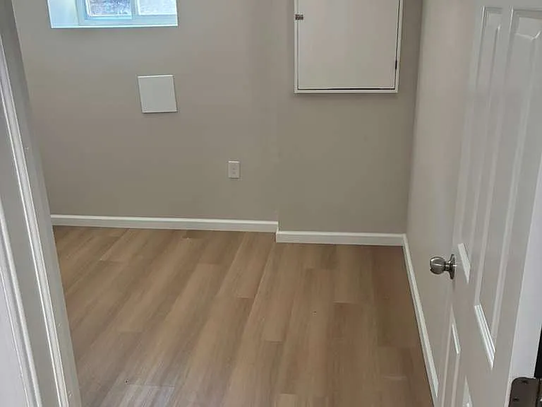 211 N Streeper St — Photo 13