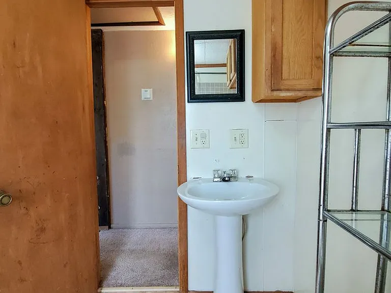 310 E Washington St — Photo 25