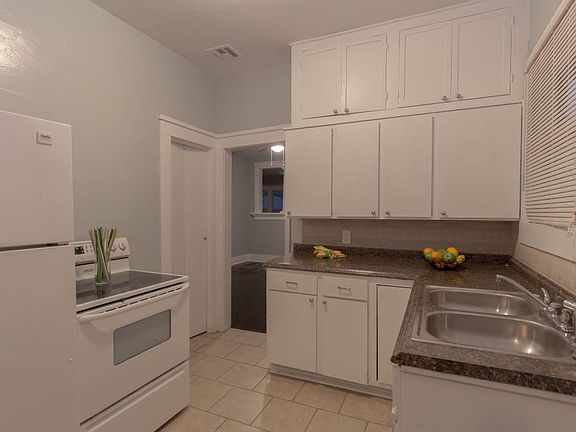 4th image of 1424 NE Euclid St