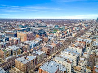 3525 N Wilton Ave #3525W-2R, Chicago, IL 60657