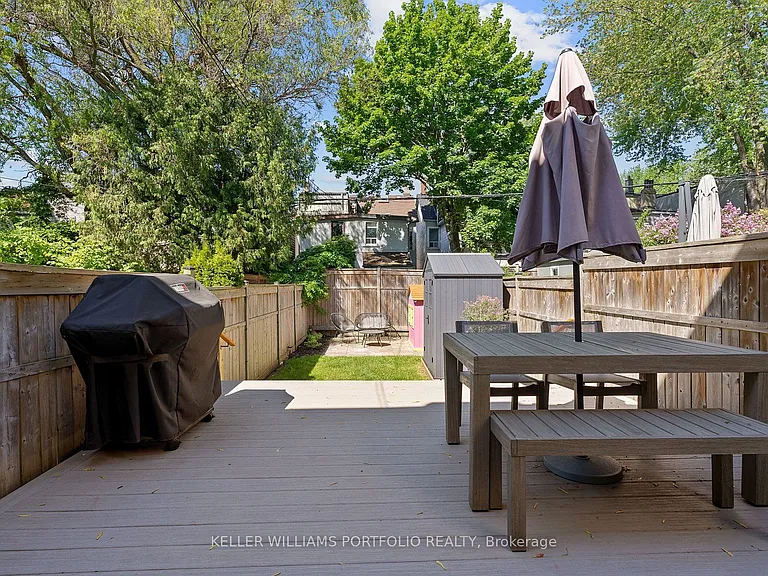 28 Tiverton Ave — Photo 43
