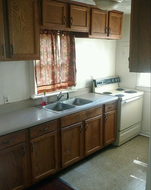 2nd image of 3904 39th Ct N