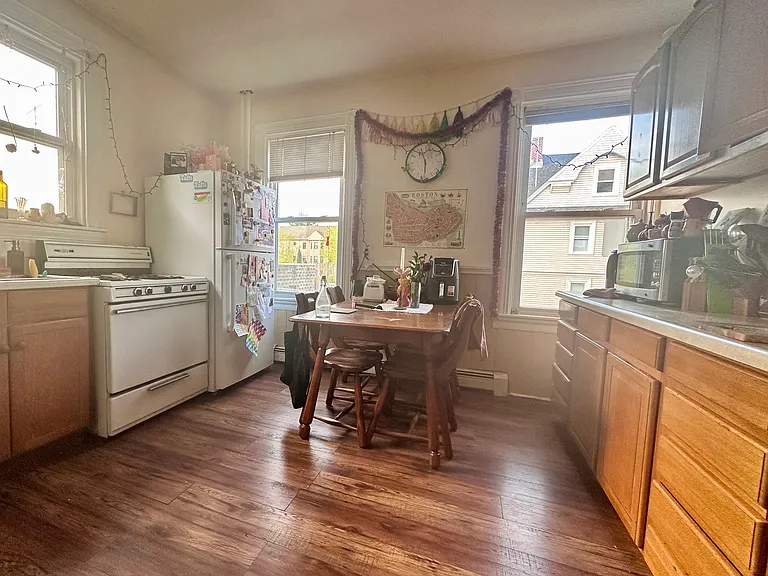 52 Dustin St #1 — Photo 5