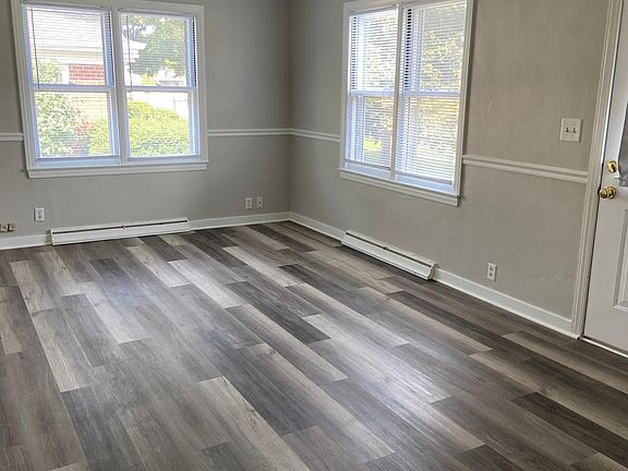 2nd image of 836 Napier Ave