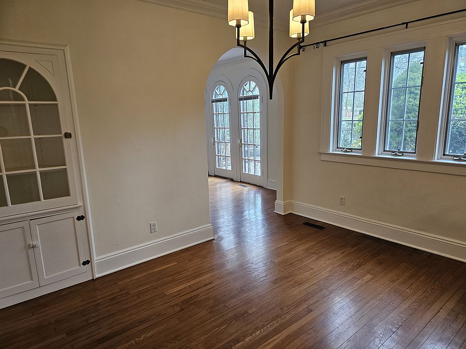 Dinning room looking into the living room