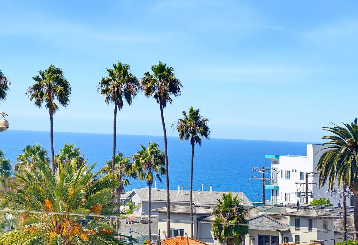 222 Palos Verdes Blvd — Photo 1