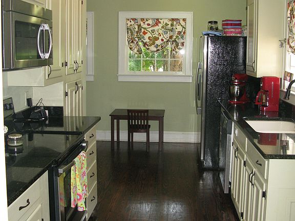 4th image of 19 Sunset Dr #66