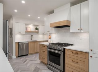 610 Baker St, Saanich, BC V8Z 2H7