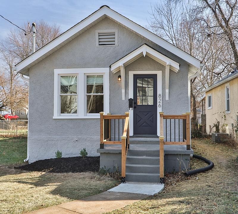 Cute cottage with new roof and windows