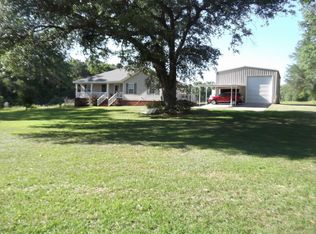 954 Tri County Rd, Graceville, FL 32440