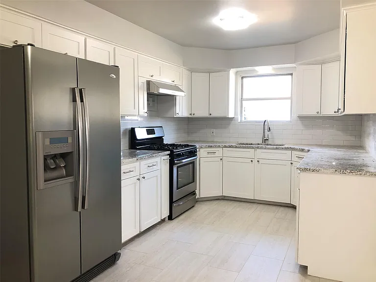 5005 De Milo Dr — Photo 6