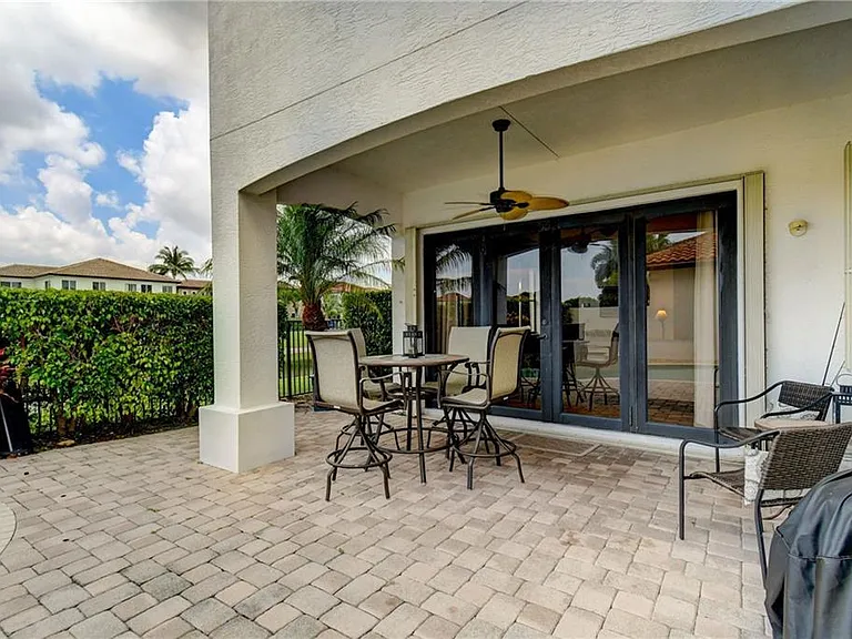 4169 Artesa Dr — Photo 22